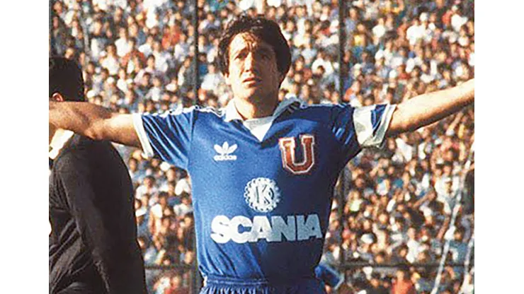 Su padre fue capitán de la U y él es la nueva pesadilla de Colo Colo