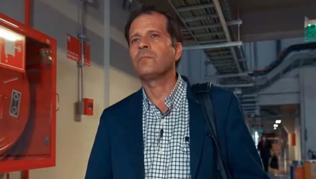 Alejandro Lorca le cierra la puerta de la U a Pons, si es que tuviese que salir uno de la U (Archivo)