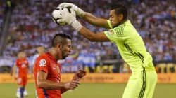 Sergio Romero no olvida a la Selección Chilena luego de perder las definiciones en la Copa América 2015 y la Centenario 2026.