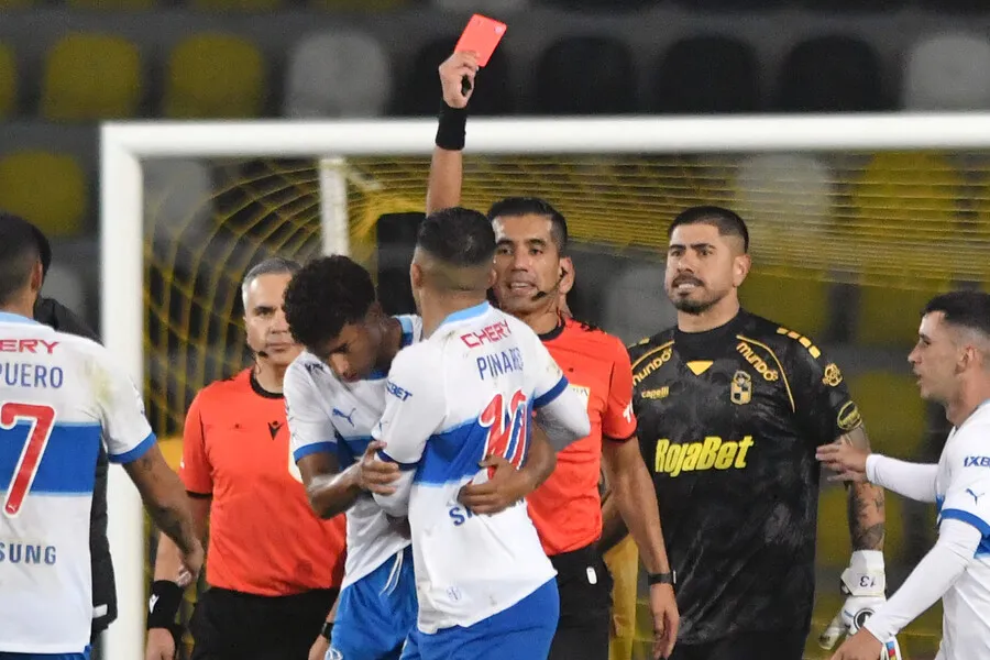 Pinares vio la roja ante Coquimbo | Foto: Photosport