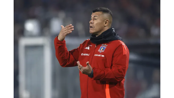Jorge Almirón arriesga nueva sanción en Colo Colo. (Foto: Felipe Zanca /Photosport)