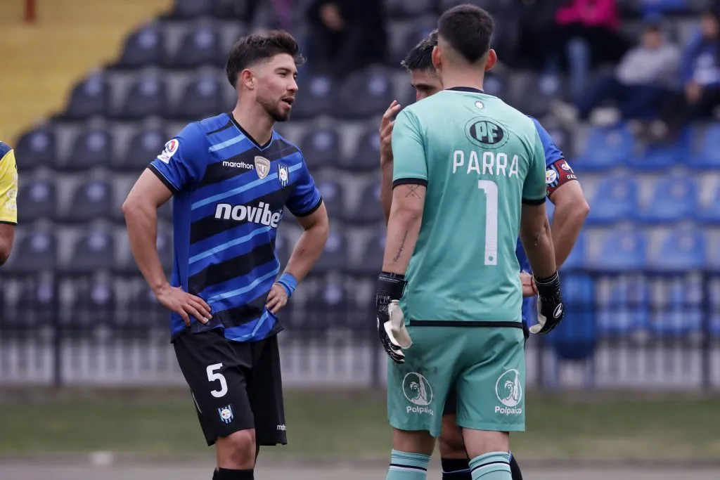 Felipe Loyola no recibió permiso de la Selección Chilena para jugar por Huachipato ante Gremio. (Foto: Photosport)