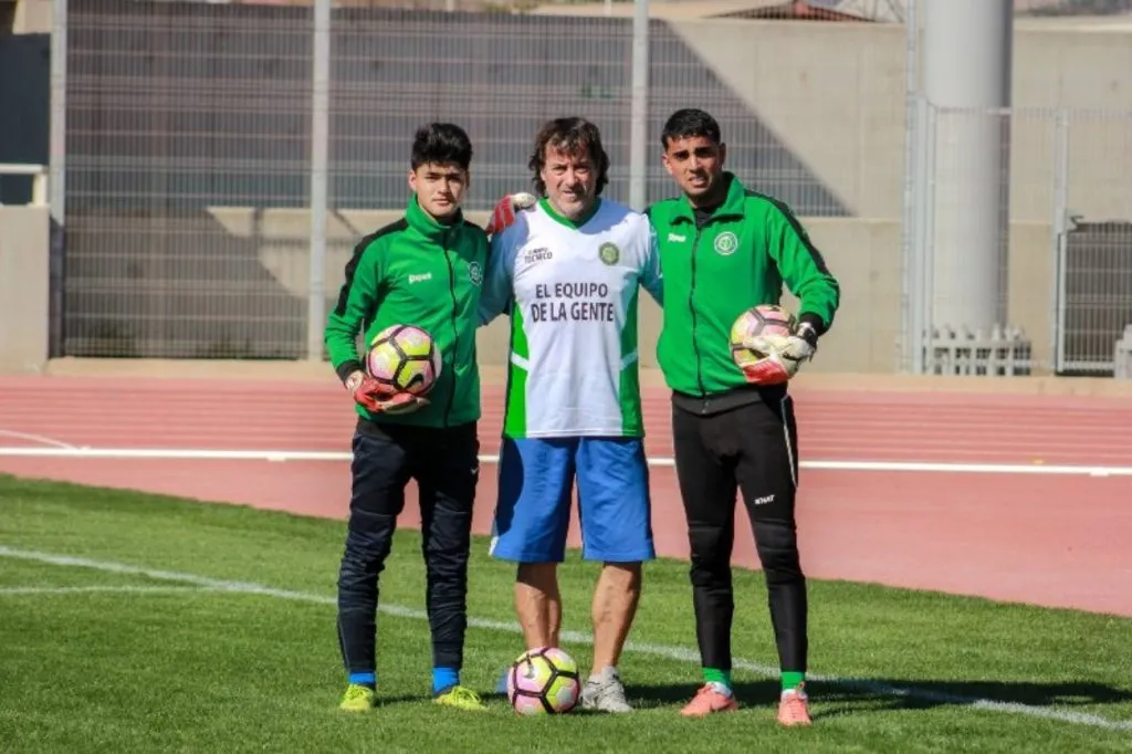 Leonardo Canales durante su paso por la banca del CSD Ovalle. Fue campeón con Cobreloa en 1992.