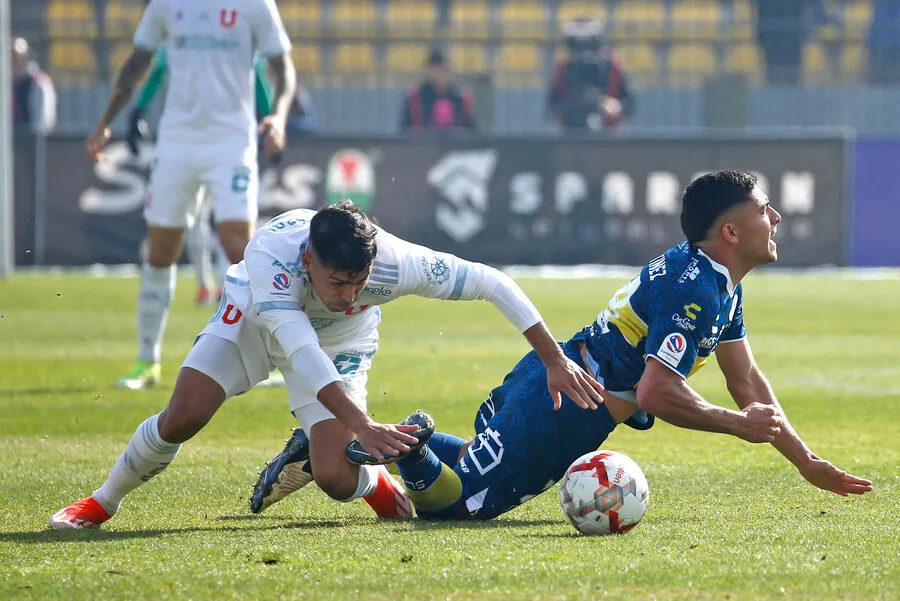 Braian Martínez sufrió el corte de ligamento cruzado (Photosport)