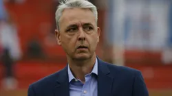 Tiago Nunes se refiere a cómo busca soluciones en la UC y para eso tiene un primer mercado a observar. (Foto: Photosport)