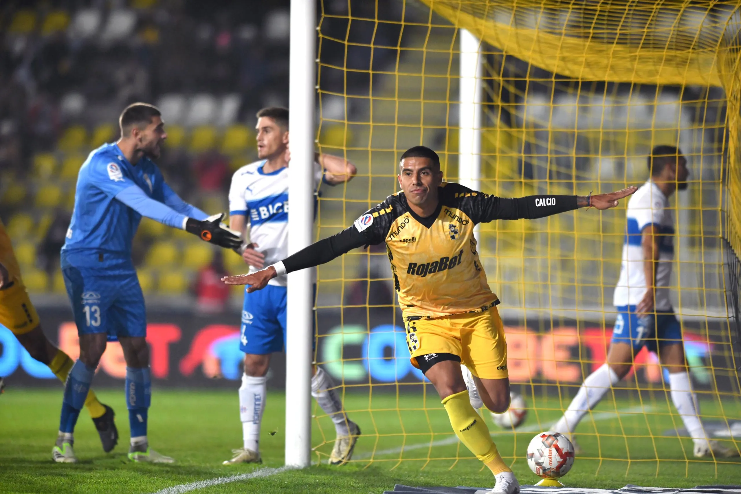 Coquimbo Unido le arruinó la fiesta a Universidad Católica (Foto: Photosport)