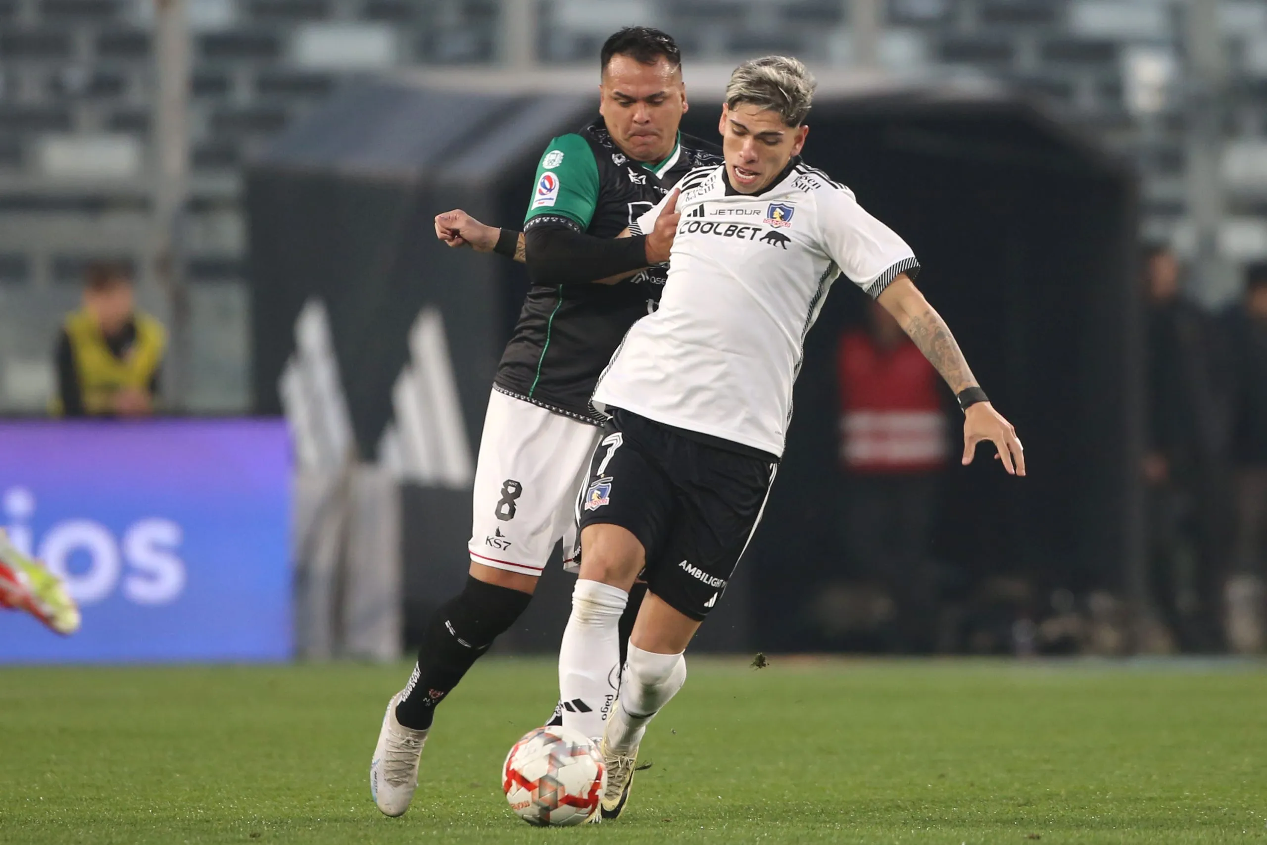 Carlos Palacios sigue en el ojo de la polémica (Foto: Dragomir Yankovic /Photosport)
