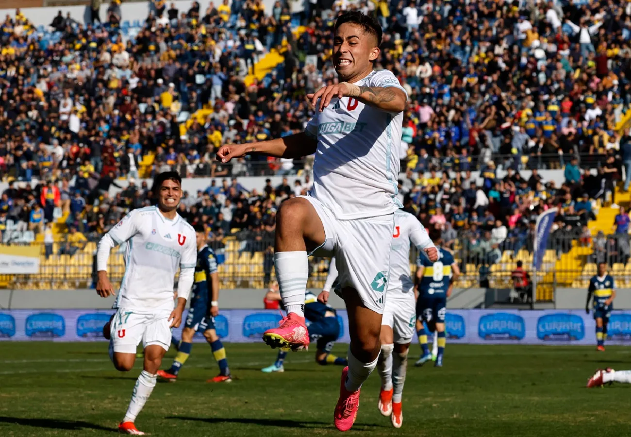 Lucas Assadi fue el héroe de los azules (Foto: Andres Pina/Photosport)