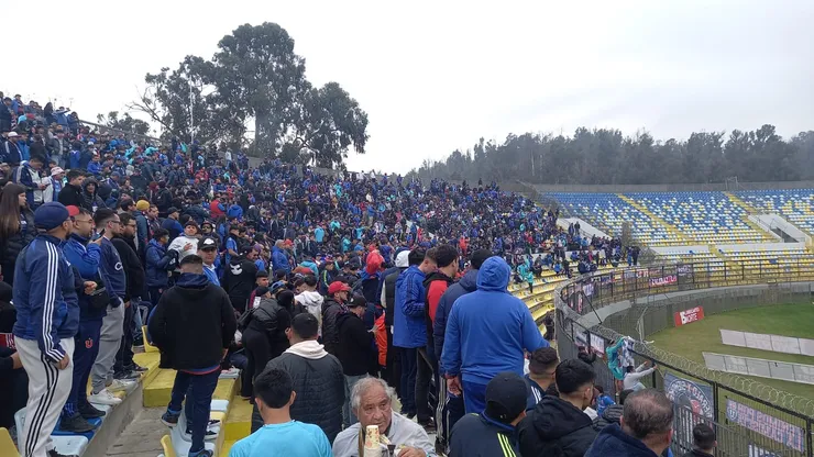 Los hinchas de la U en el Sausalito