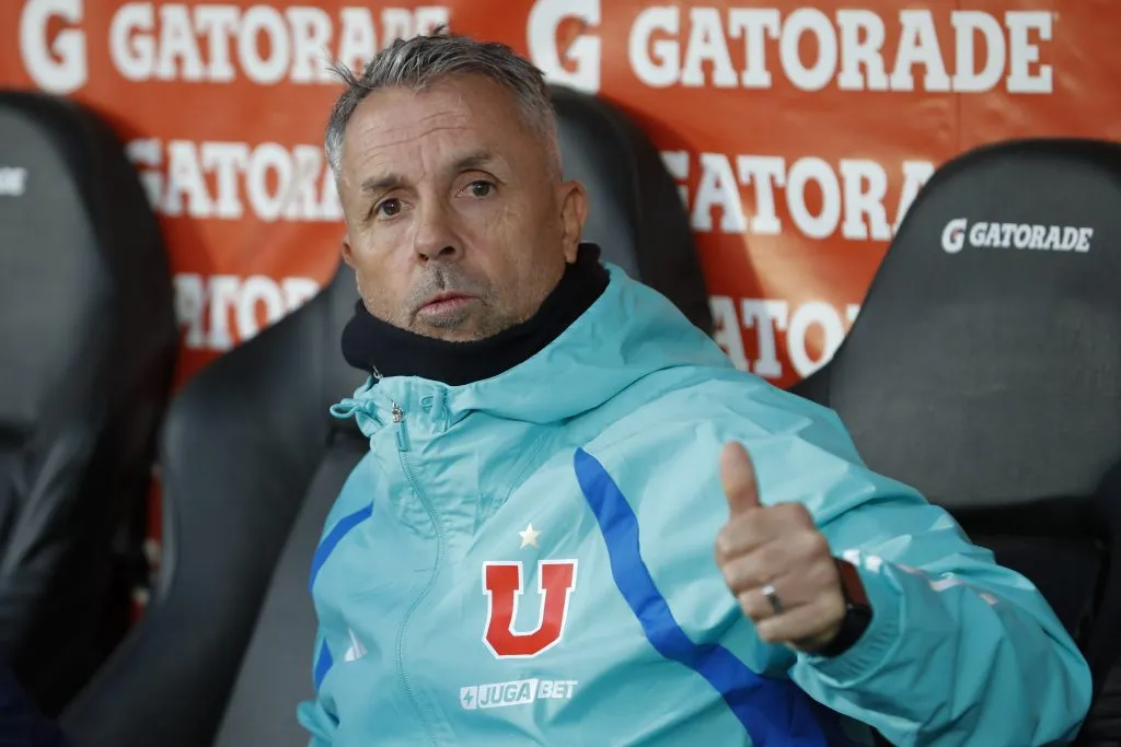 Álvarez mueve sus fichas ante los Ruleteros | FOTO: Felipe Zanca /Photosport