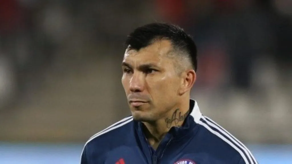 Medel no descarta jugar algún día en Colo Colo.