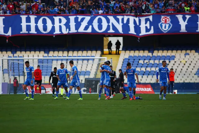 Este año, la U recibió a Deportes Iquique en Concepción (Photosport)