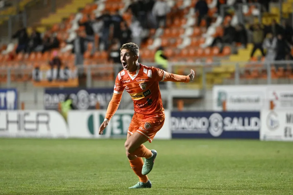 El volante loíno anotó un gol y dio dos asistencias en un nuevo triunfo de Cobreloa | FOTO: Pedro Tapia/Photosport