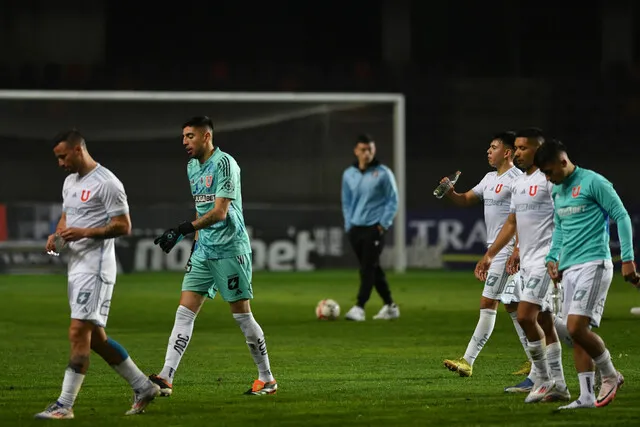 La U se llena de dudas en el torneo | Foto: Photosport