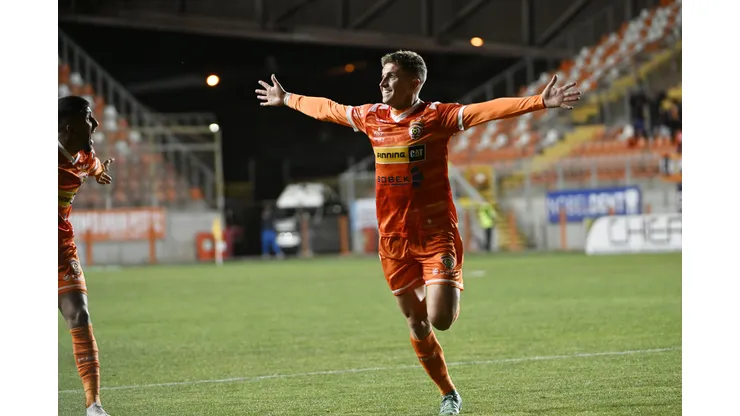 Cobreloa sale de la zona de descenso. (Foto: Photosport)
