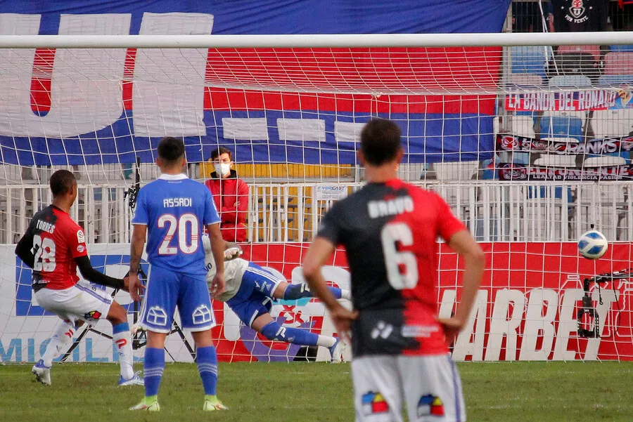 El gol del empate de Gabriel Torres (Photosport)