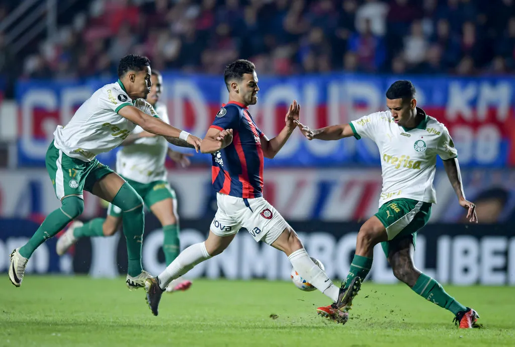 Cristian Ferreira en acción para San Lorenzo. | Foto: Getty Images