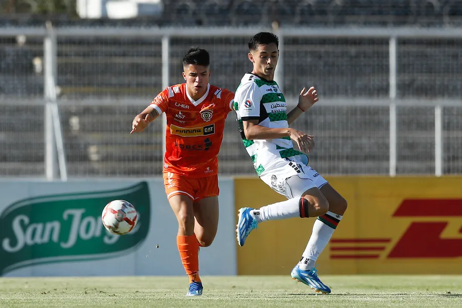 Cobreloa y Palestino se verán las caras en esta jornada | Foto: Photosport