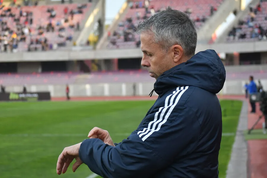 Caamaño repasó a Gustavo Álvarez. | Foto: Photosport