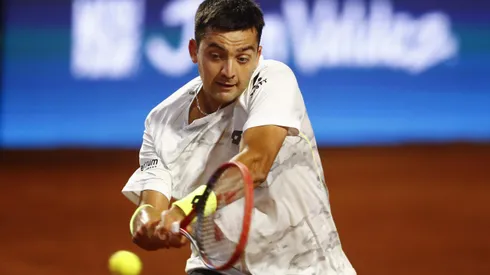 Tomás Barrios cae ante Francisco Cerúndolo en París 2024. (Foto: Photosport)