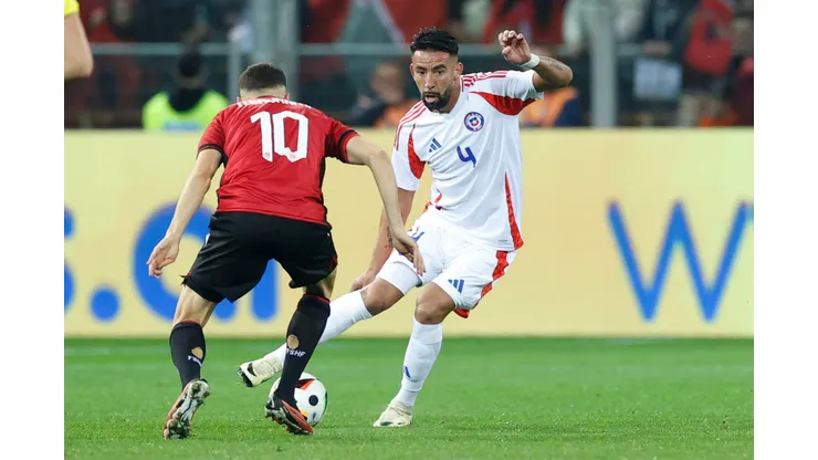 Revelan que Independiente no acepta propuesta de Colo Colo por Mauricio Isla. (Foto: Photosport)