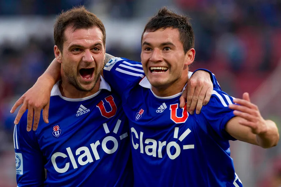 Aránguiz muy cerca de volver a la U | Foto: Photosport