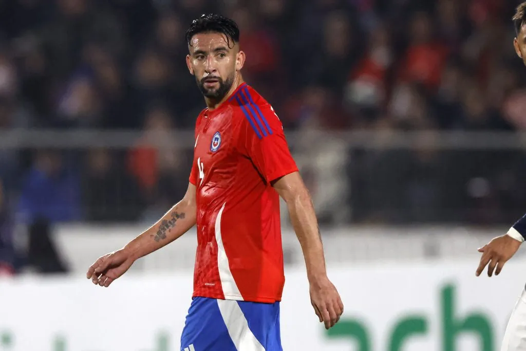 Mauricio Isla tiene contrato con Independiente hasta diciembre de 2024. Sin embargo, está buscando club. (Foto: Photosport)