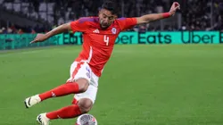 Colo Colo aun no logra sellar la contratación de Mauricio Isla