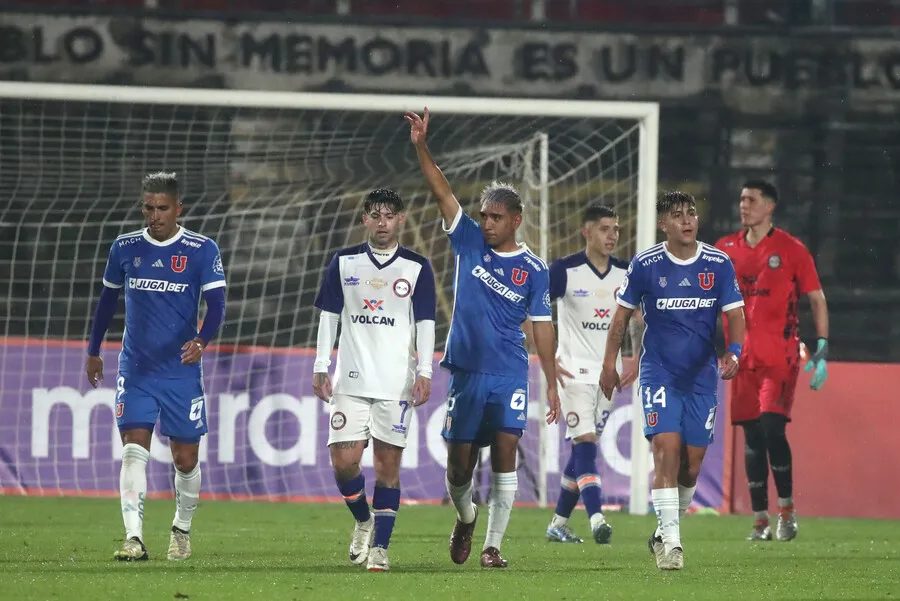 Cordero tras anotar su gol frente a Municipal Puente Alto (Photosport)