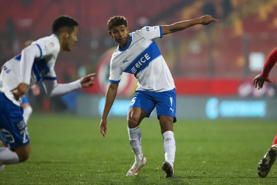 Rossel dejó muy buenas sensaciones en la UC | Foto: Photosport