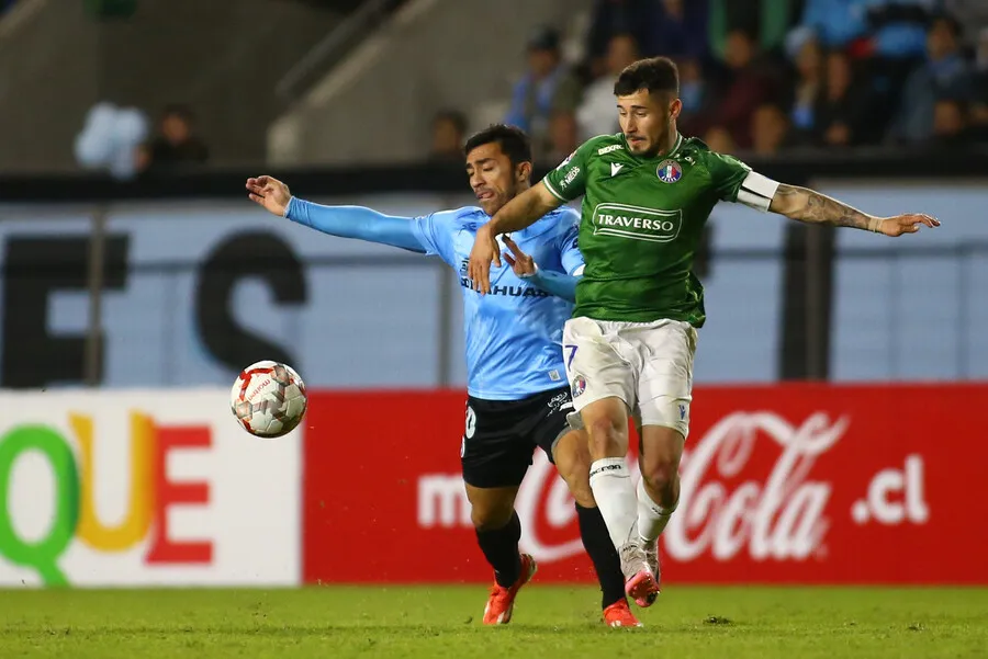 Fernández sonó en Colo Colo. | Foto: Photosport