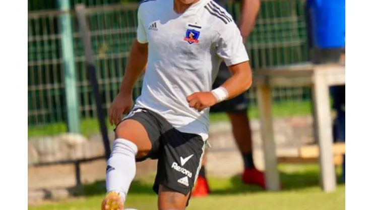 Enzo Riquelme se sumará a la Sub-21 de Colo Colo