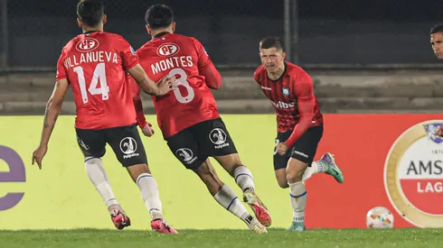 Huachipato avanza en Copa Sudamericana