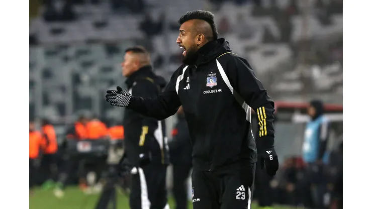 Arturo Vidal se mosquea por preguntas sobre Mauricio Isla. (Foto: Photosport)