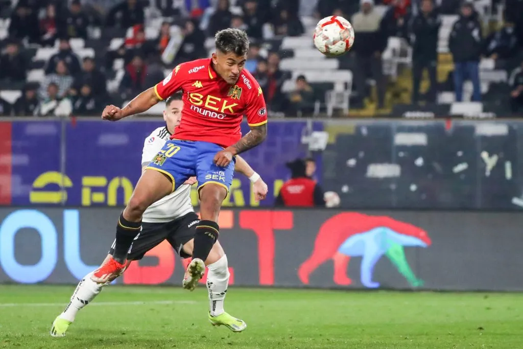 Franco Frías se lanzó contra el árbitro del Colo Colo vs Unión Española.