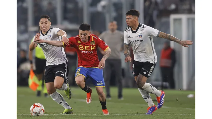 Colo Colo se enreda ante Unión Española. (Foto: Photosport(