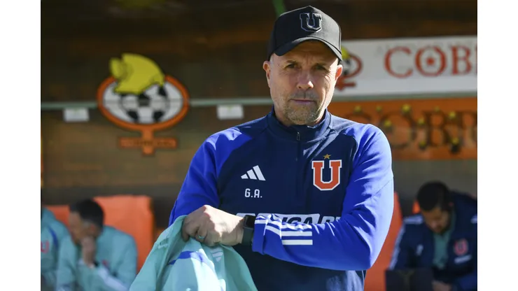 Gustavo Álvarez sacó la voz por la falta de refuerzos en Universidad de Chile.