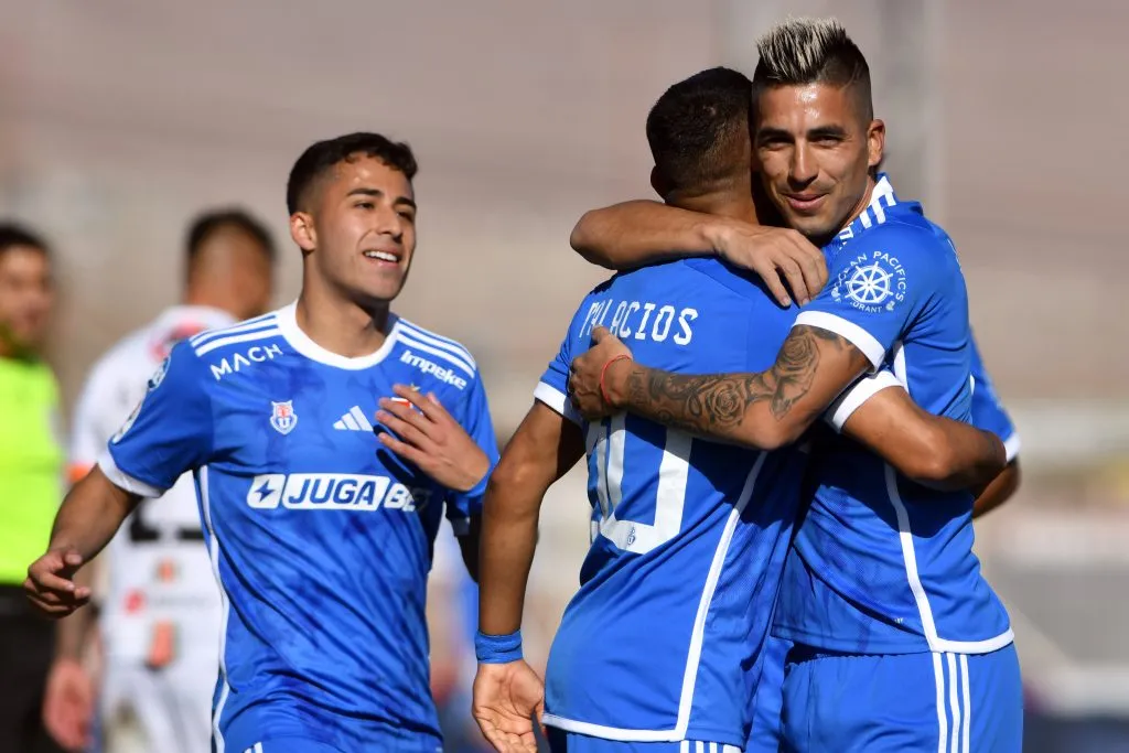 Ni los golazos del Chorri Palacios y Leandro Fernández terminaron por darle una alegría al pueblo azul | FOTO: Alejandro Pizarro Ubilla/Photosport