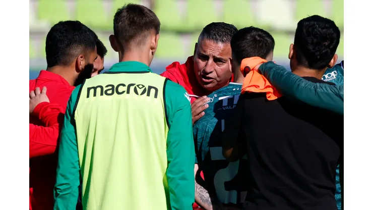 Santiago Wanderers avanza en la tabla de posiciones de la Primera B. (Foto: Photosport)
