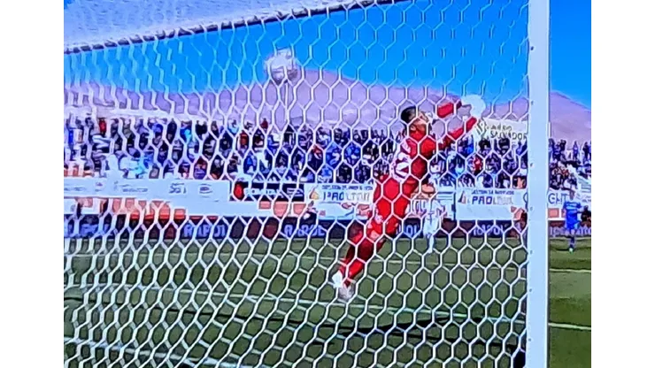 Cristián Palacios anotó un golazo para los azules