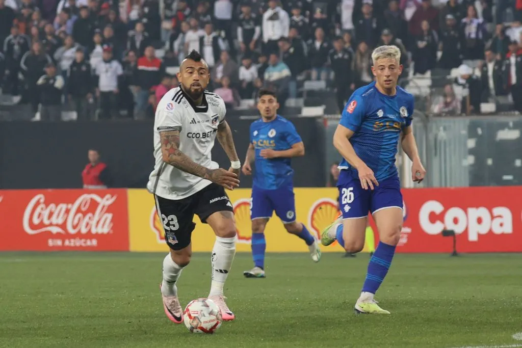 Colo Colo derrotó por 1-0 a Santa Cruz y se instaló en la final de la zona centro-sur de la Copa Chile y venció 1-0 a Deportes Puerto Montt en un amistoso en el Chinquihue. Ahora recibirá a la Unión Española por el Campeonato Nacional. (Foto: Photosport)