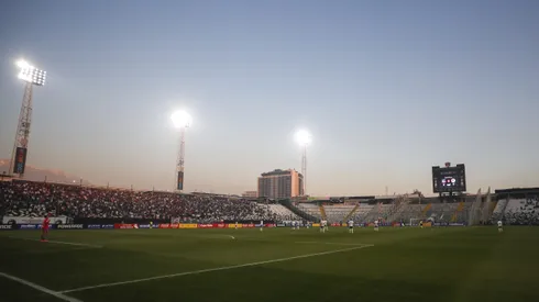 Colo Colo recibe a la Unión Española en el Monumental. (Foto: Photosport)