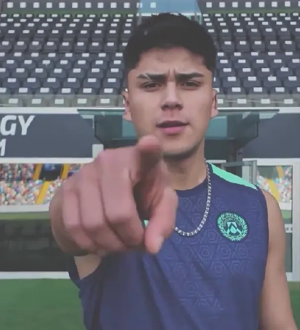 Pizarro en su presentación en Udinese de Italia | FOTO: Udinese