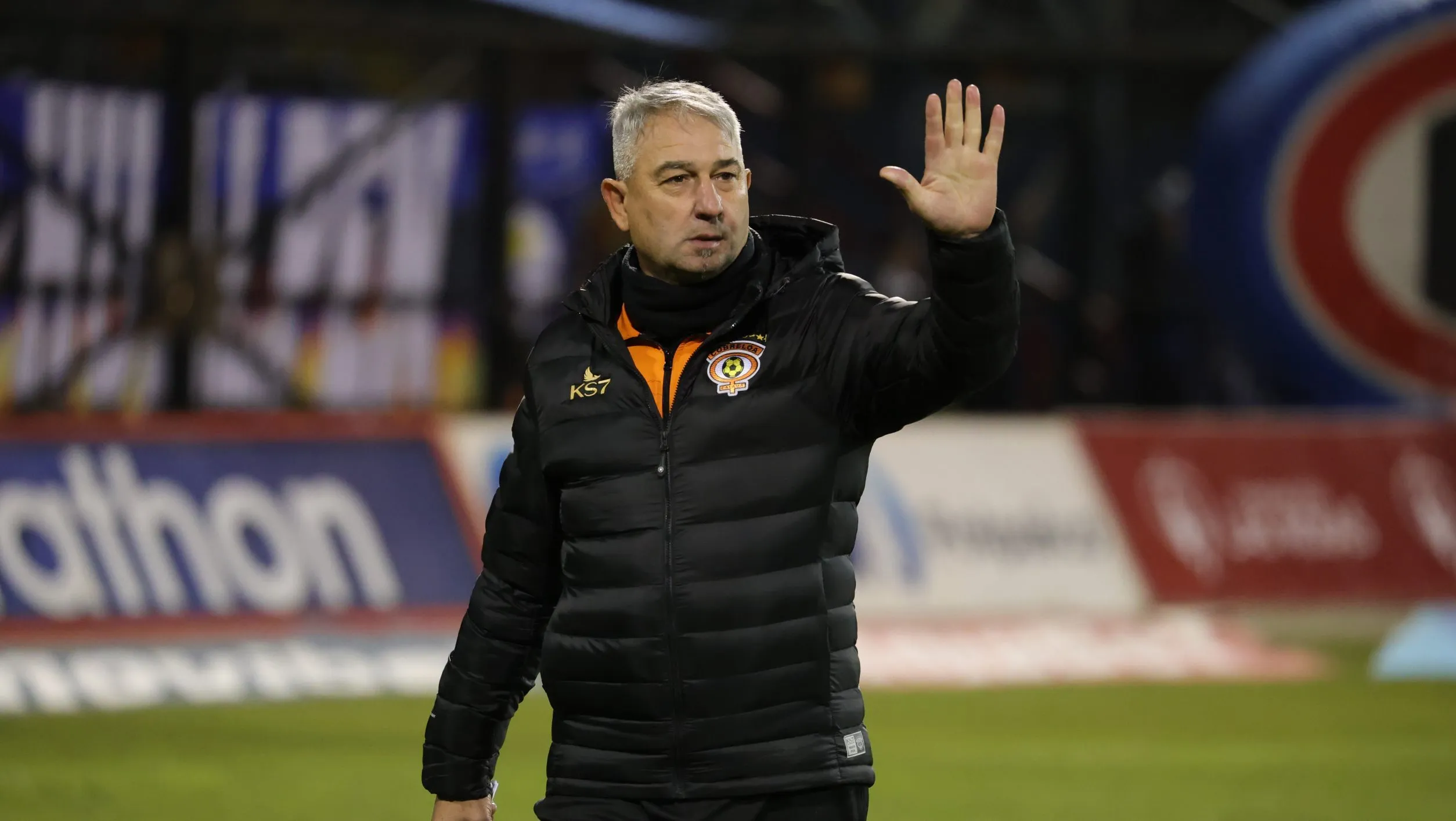 Dalcio Giovagnoli a la sensación que había sobre el árbitro en la previa al partido y también a lo que le dijo una vez finalizado el partido. (Foto: Photosport)