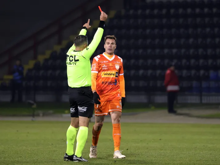 Molestar naranja: "Es una vergüenza y un robo"