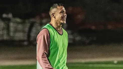 Alexis Sánchez disfrutando de sus vacaciones en Tocopilla.