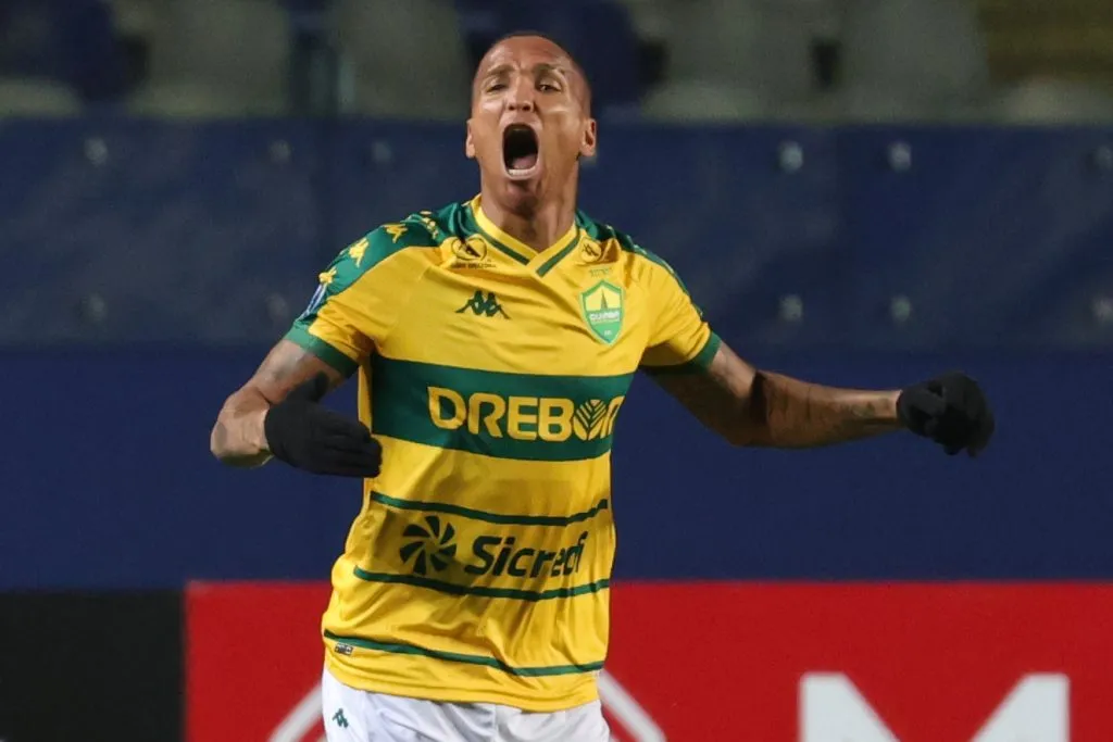 Deyverson marcó el empate para Cuiabá ante Palestino. (Foto: Photosport)