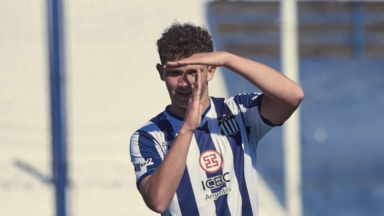 Cruz Giacone está a préstamo en Almagro desde Talleres de Córdoba | FOTO: Getty Images