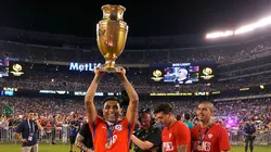 Jara celebrando el día en que Lionel Messi se retiró de la albiceleste.