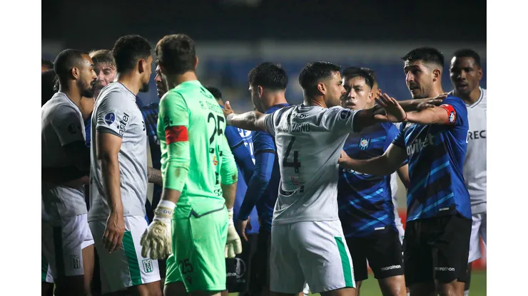 Huachipato cae luchando en Copa Sudamericana